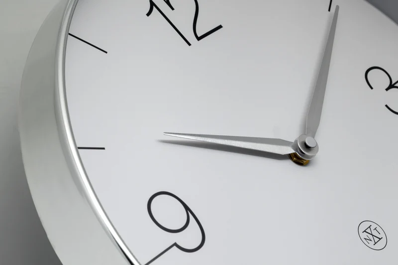 Wall clock 30.5cm-Silent-Gold/Chrome/Grey-Plastic-nXt 'Finesse'