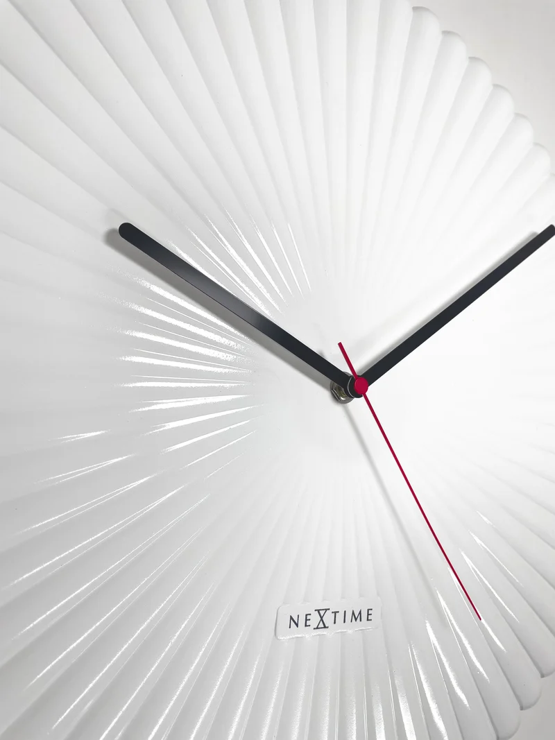 Wall clock 40cm-Silent-White/Green-Polyresin-NeXtime 'Mousse'