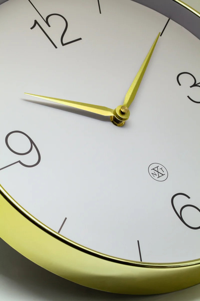 Wall clock 30.5cm-Silent-Gold/Chrome/Grey-Plastic-nXt 'Finesse'