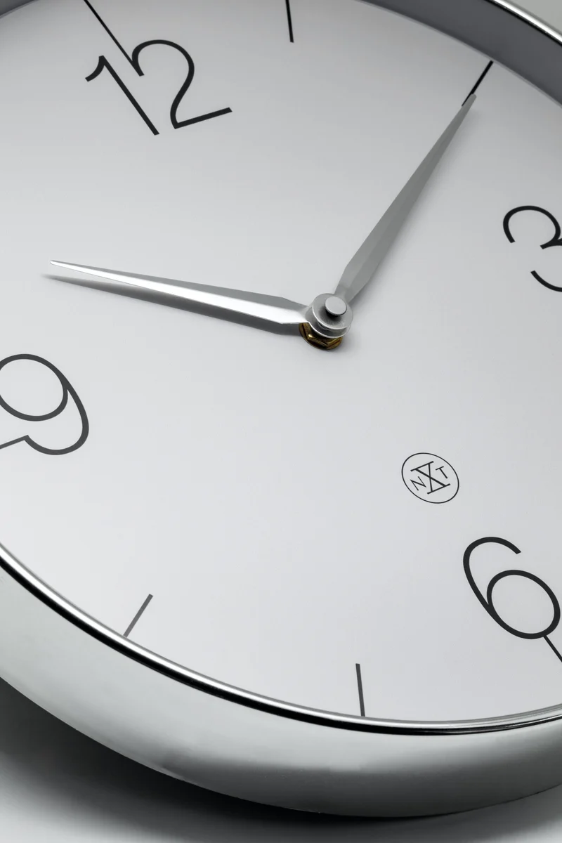 Wall clock 30.5cm-Silent-Gold/Chrome/Grey-Plastic-nXt 'Finesse'