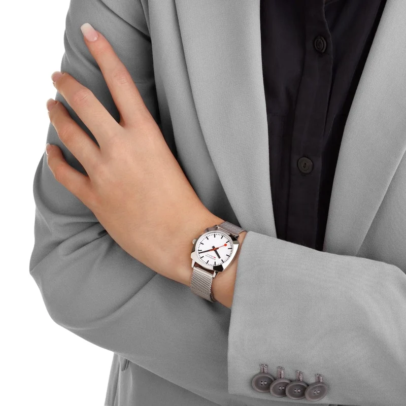 Mondaine Petite Cushion MSL.31110.SM Damenuhr Silber • Saphirglas • Swiss Made