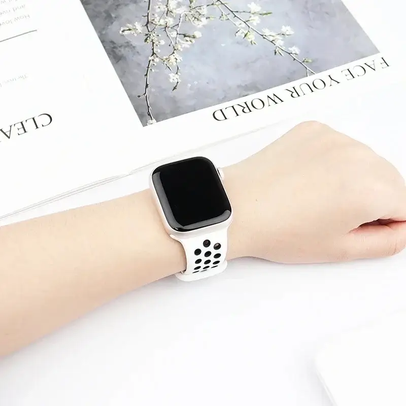 Siliconen Smartwatch Bandje - Ademend Sportbandje met Dubbele Kleuren voor 38mm tot 49mm Horloges Unisex | Sansoti