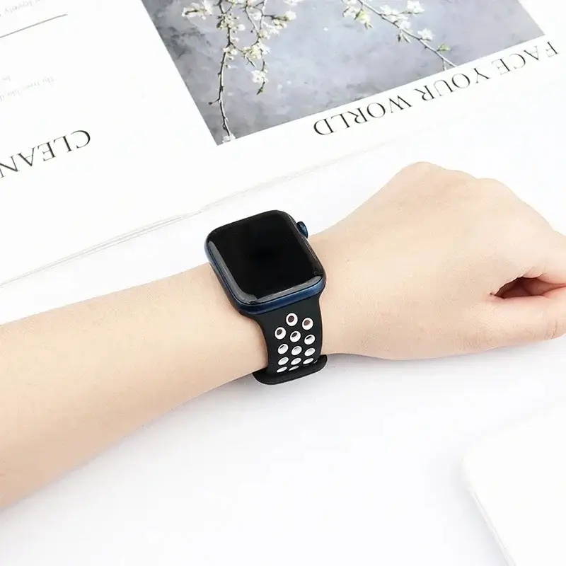 Siliconen Smartwatch Bandje - Ademend Sportbandje met Dubbele Kleuren voor 38mm tot 49mm Horloges Unisex | Sansoti