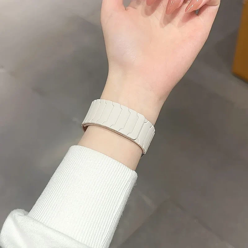 Siliconen Smartwatch Bandje Magnetische Sluiting 41mm 45mm Verstelbaar Sportarmband Polsband Horlogeband | Sansoti