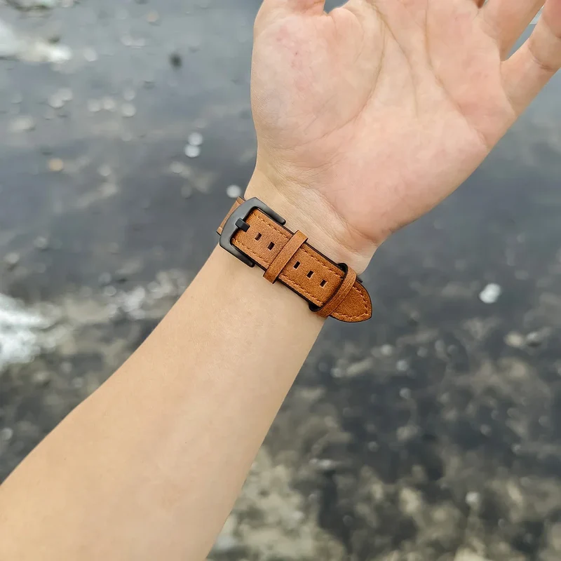 Leren Smartwatch Bandje Bruin met Metalen Gesp Verstelbaar Ademend Polsbandje voor Dagelijks Gebruik | Sansoti