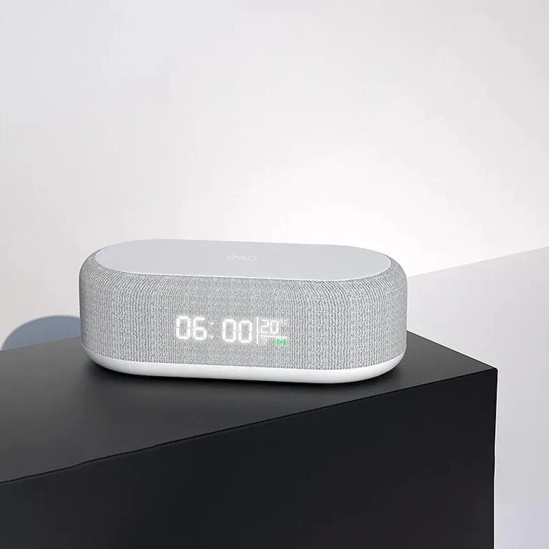 Design Wecker mit Induktionsladegerät