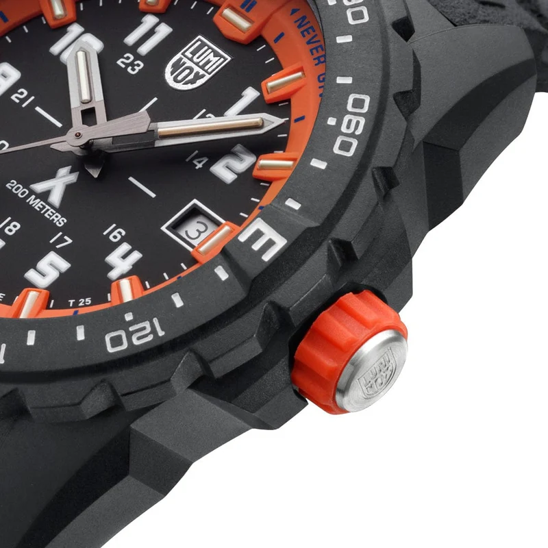 Luminox Bear Grylls Survival Mountain XB.3739 Herren Armbanduhr Orange • Saphirglas • CARBONOX™-Gehäuse