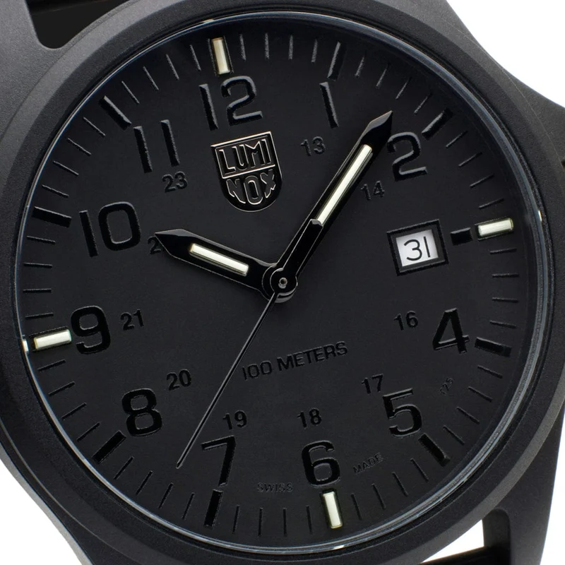 Luminox Moon Valley X2.2402 Herren Armbanduhr Schwarz • CARBONOX Gehäuse • Luminox Light Technology