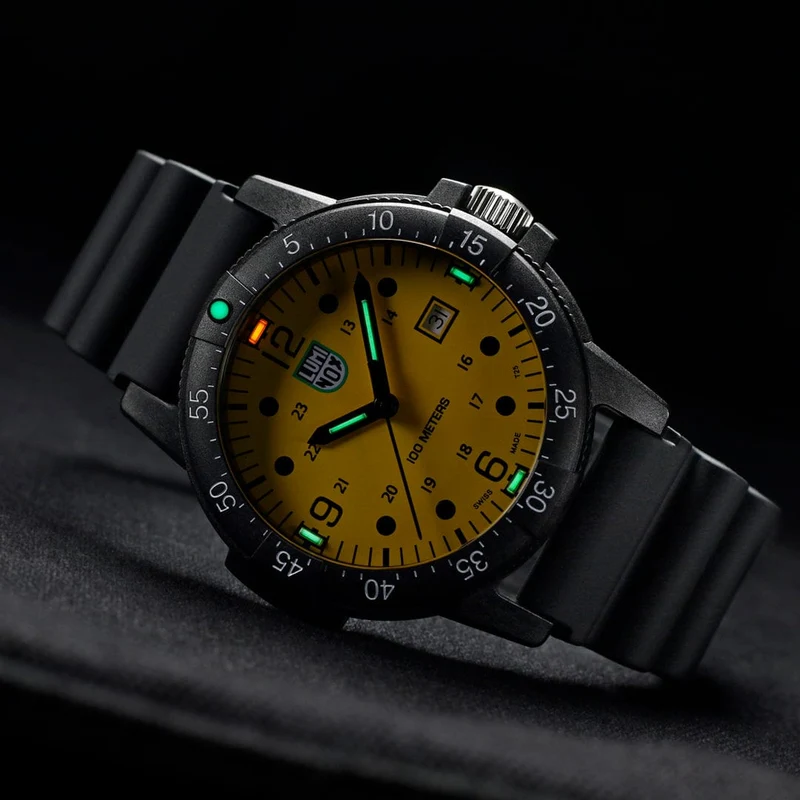 Luminox Sea Bass X2.2005 Herren Armbanduhr Schwarz/Gelb • CARBONOX™-Gehäuse • Luminox Light Technology
