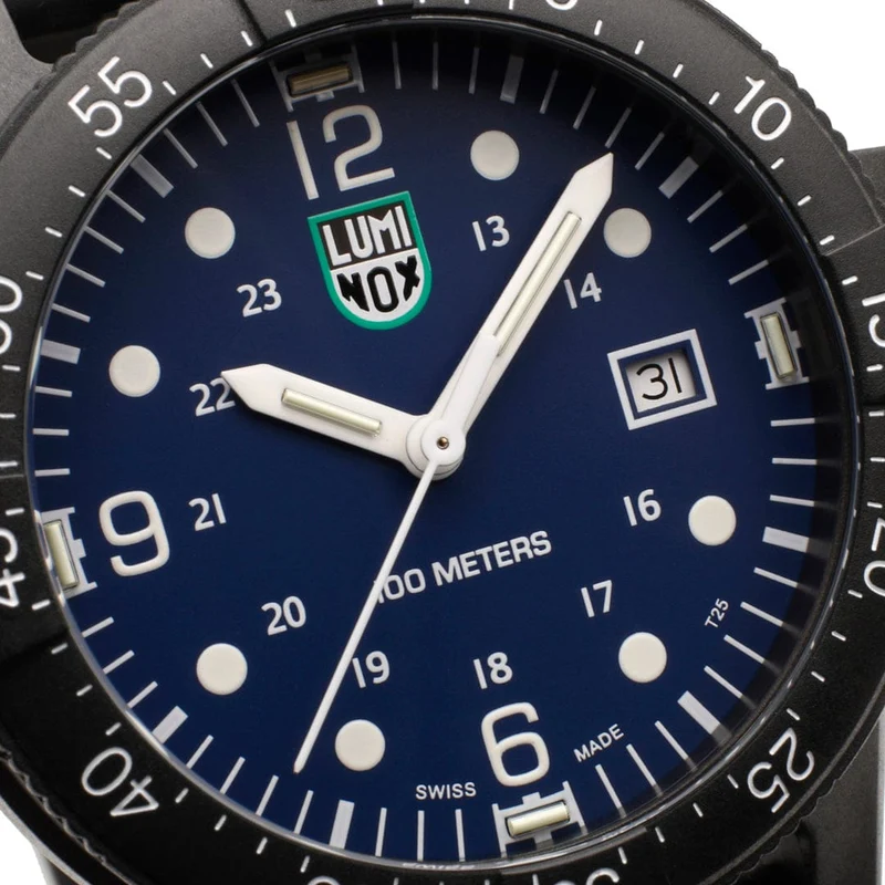 Luminox Sea Bass X2.2003 Herrenuhr Schwarz • Luminox Light Technology • Einseitig drehbare Lünette