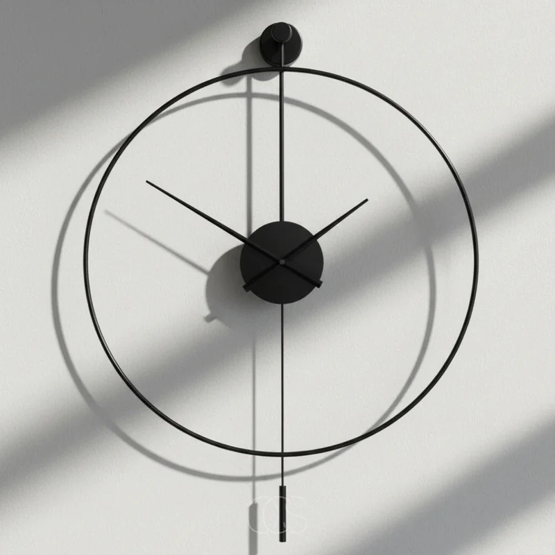 Grote Stille Wandklok met Elegante Pendel 50cm Zwart Metaal Geruisloos Quartz Mechanisme Woonkamer Slaapkamer | Sansoti