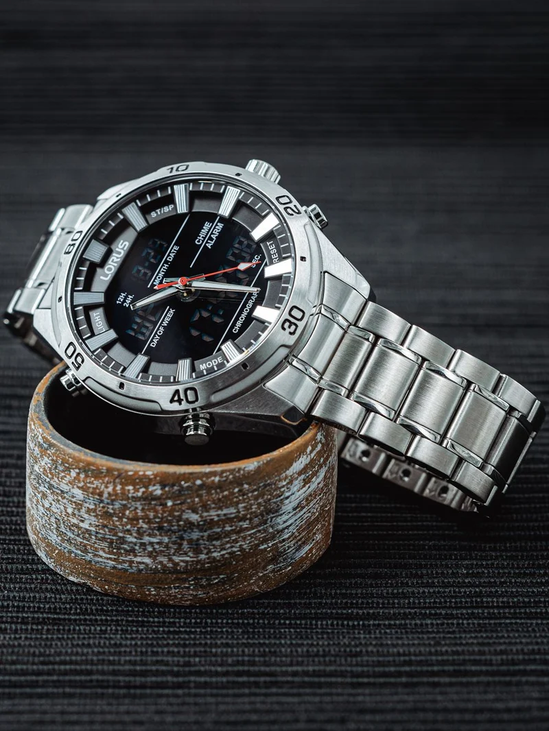 Lorus Sports RW651AX9 Herren Armbanduhr Grau • Analog-Digital Chronograph • 10 BAR Wasserdicht