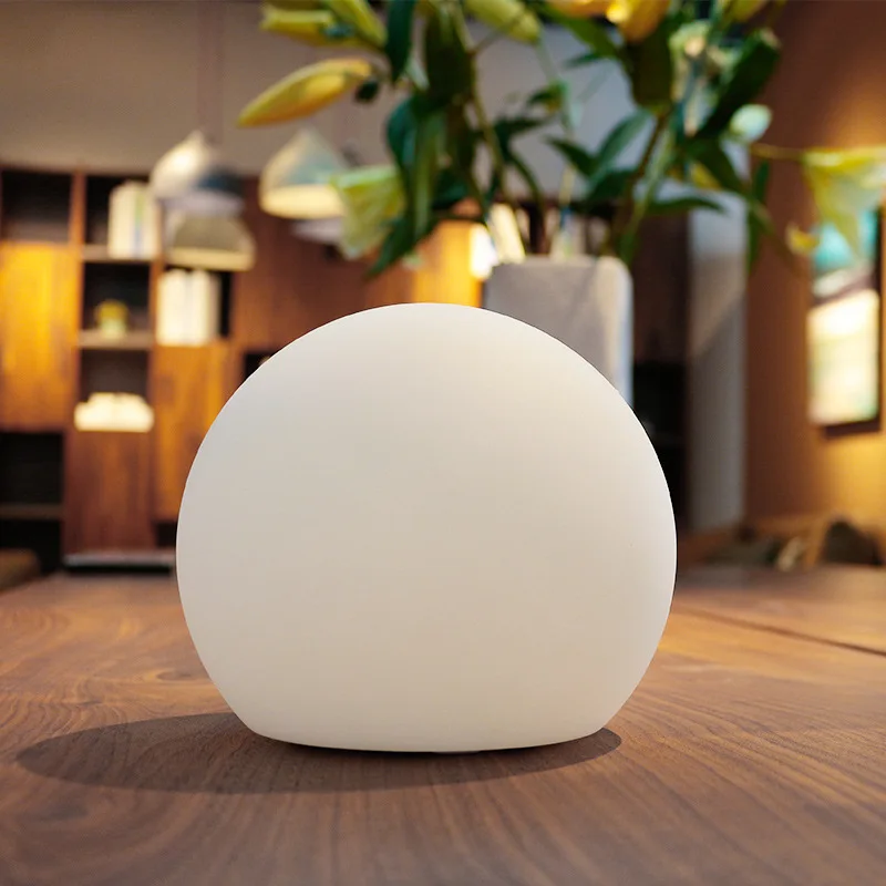 Draadloze Tafellamp met Bolkap 16 Kleuren en Afstandsbediening USB Oplaadbaar | Sansoti