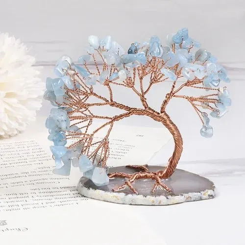 Decoratieve Edelsteen Boom Aquamarijn — Handgemaakte Mineraal Sculptuur met Koperdraad Takken en Natuurstenen Basis | Sansoti