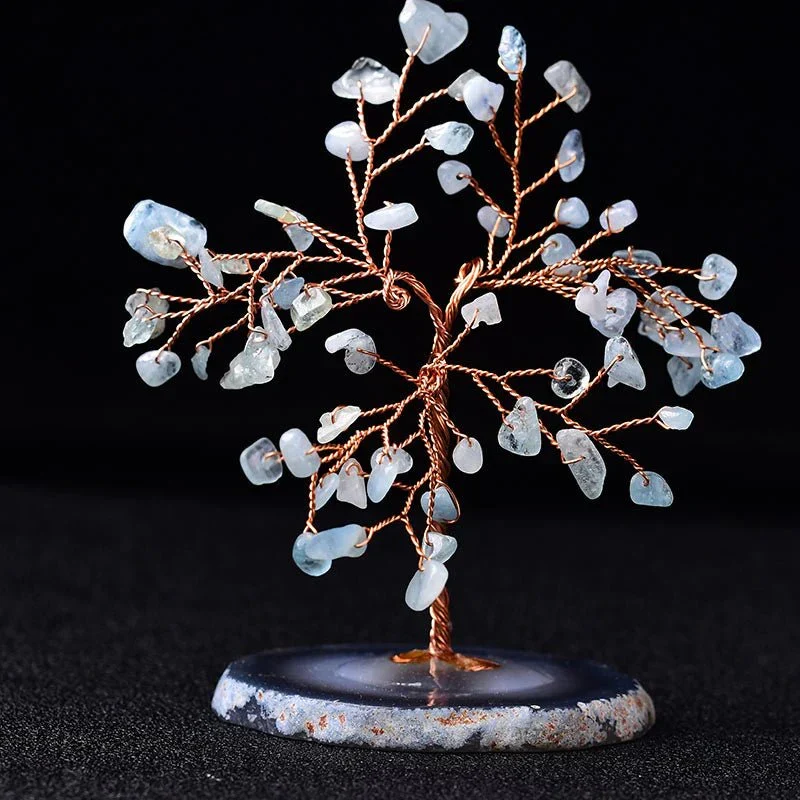 Decoratieve Edelsteen Boom Aquamarijn — Handgemaakte Mineraal Sculptuur met Koperdraad Takken en Natuurstenen Basis | Sansoti