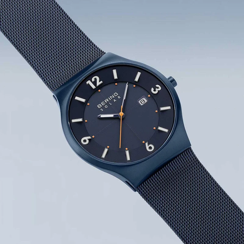 Bering Solar 14440-393 Herrenuhr • Kratzfestes Saphirglas • Feines Milanaise-Armband