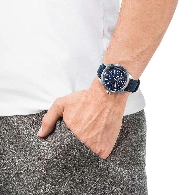 Citizen AW5000-16L Herrenuhr • Blaues Nylonarmband • 42,6 mm Gehäuse
