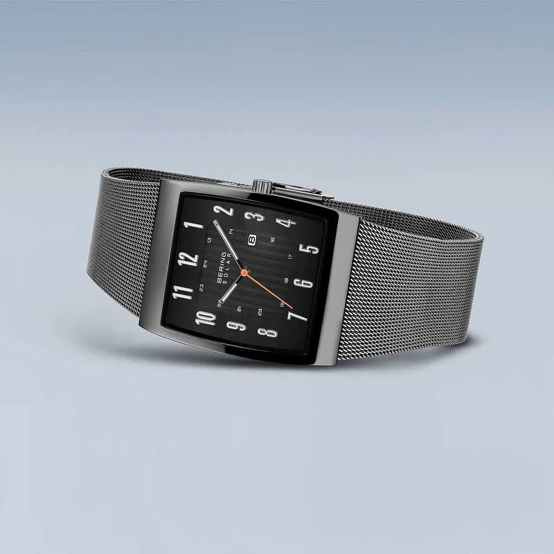 Bering Solar 16433-377 Herrenuhr • Saphirglas • Solarantrieb