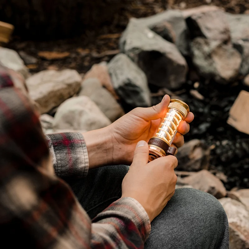 Multifunctionele LED-Lantaarn met USB-C-Oplading en 7 Lichtmodi – Compacte Campinglamp en Zaklamp in Één – Oplaadbaar – Met Draagkoord – Ideaal voor Outdoor, Kamperen en Noodgevallen | Sansoti