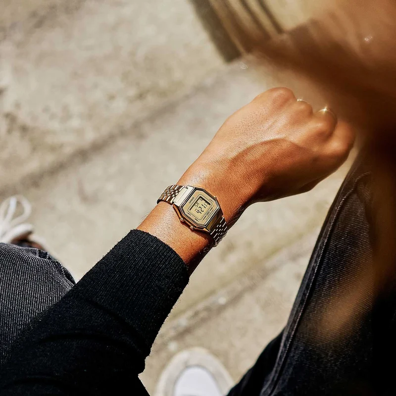 Casio Vintage LA680WEGA-9ER Damenuhr • Kultiges Retro-Design • LED-Beleuchtung