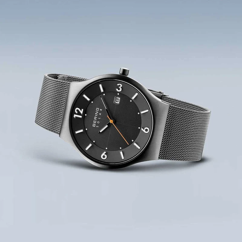 Bering Solar 14440-077 Herrenuhr • Saphirglas • Solar-Antrieb