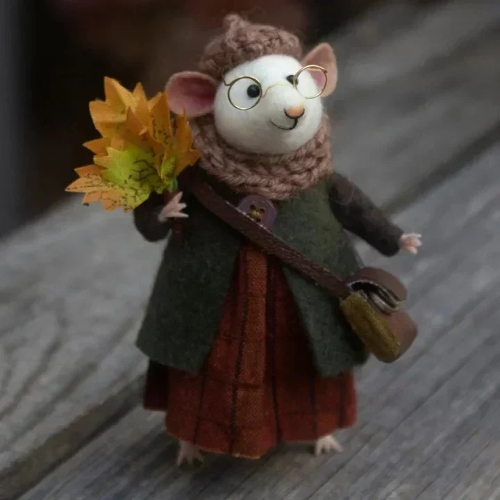 Handgemaakte Viltmuis Decoratiefiguur - Wol & Leer - 7,6 cm - Schattig Ornament voor Seizoensdecoratie | Sansoti