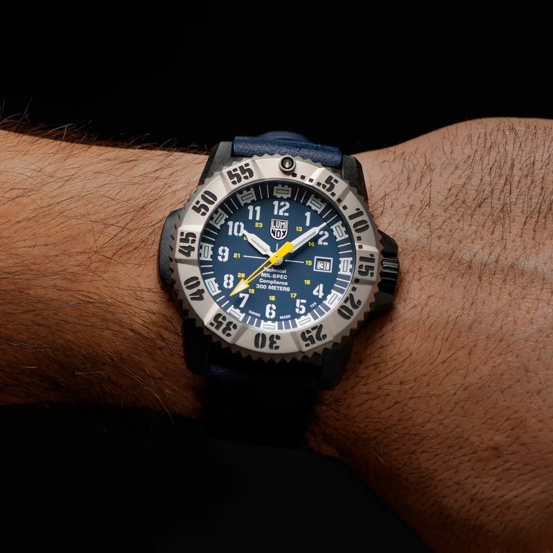 Luminox Mil-Spec 3350 XL.3355 Herrenuhr Blau • Saphirglas • Luminox Light Technology