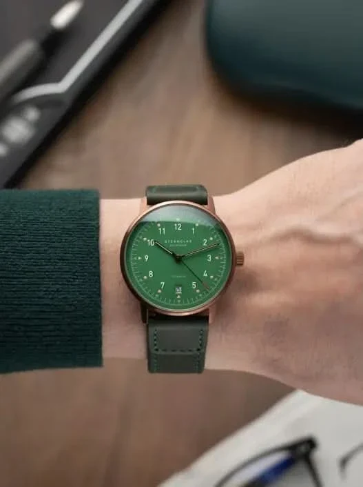 Sternglas Lumatik S02-LMR19-NY07 Herrenuhr • Bauhaus-Design • Saphirglas