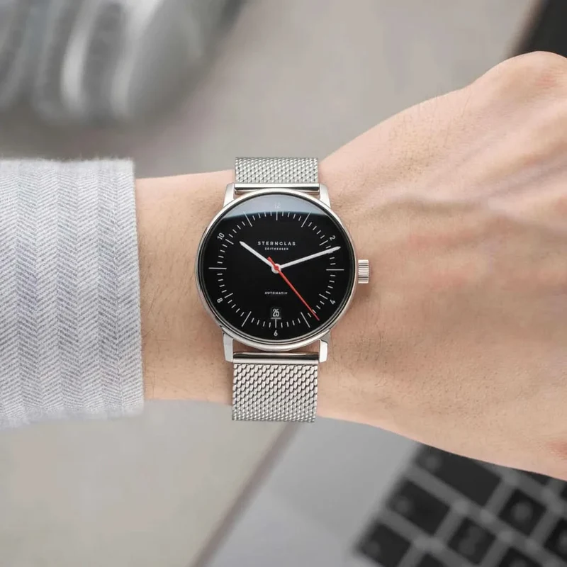 Sternglas Naos S02-NA43-MI04 Herrenuhr • Bauhaus-Design • Saphirglas