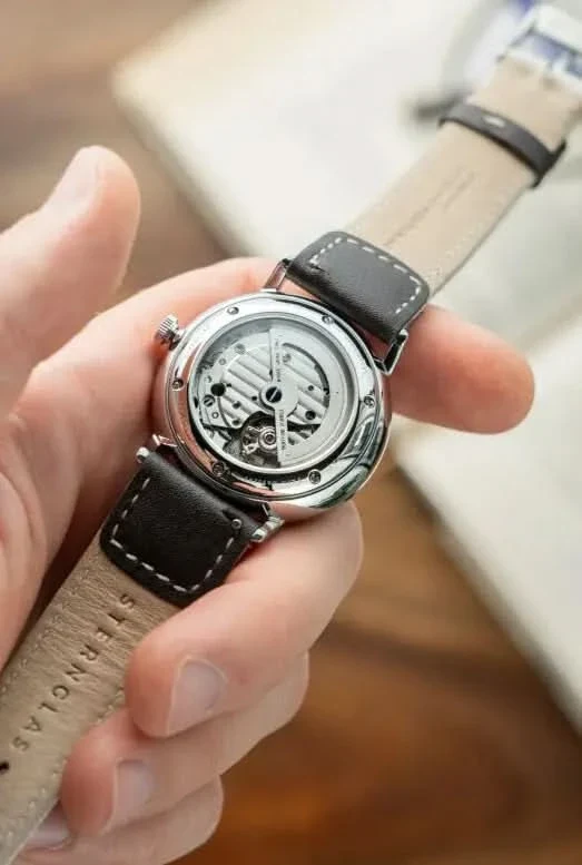 Sternglas Lumatik S02-LM26-NY06 Unisex-Uhr • Bauhaus-Design • Saphirglas