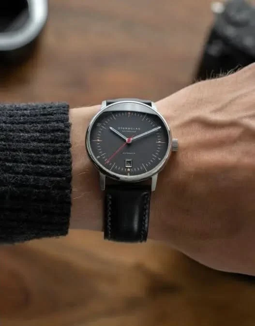 Sternglas Naos Pro S02-NP11-BR02 Herrenuhr • Preisgekröntes Bauhaus-Design • Kratzfestes Saphirglas