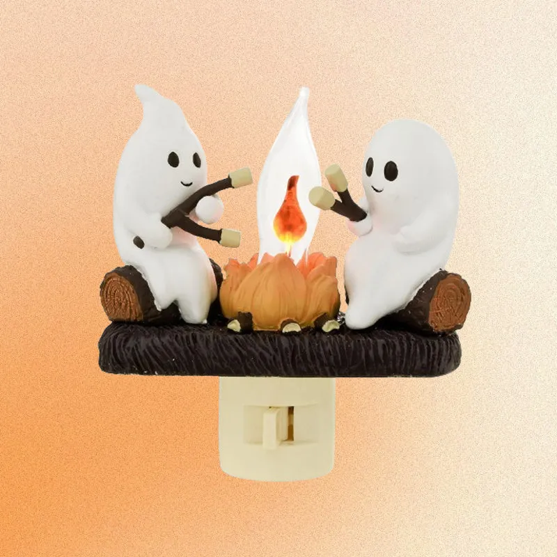 Spookje met Kampvuur Nachtlampje LED Flikkerlicht Kinderkamer Decoratief Halloween Sfeer Sfeerlamp Warm Licht | Sansoti