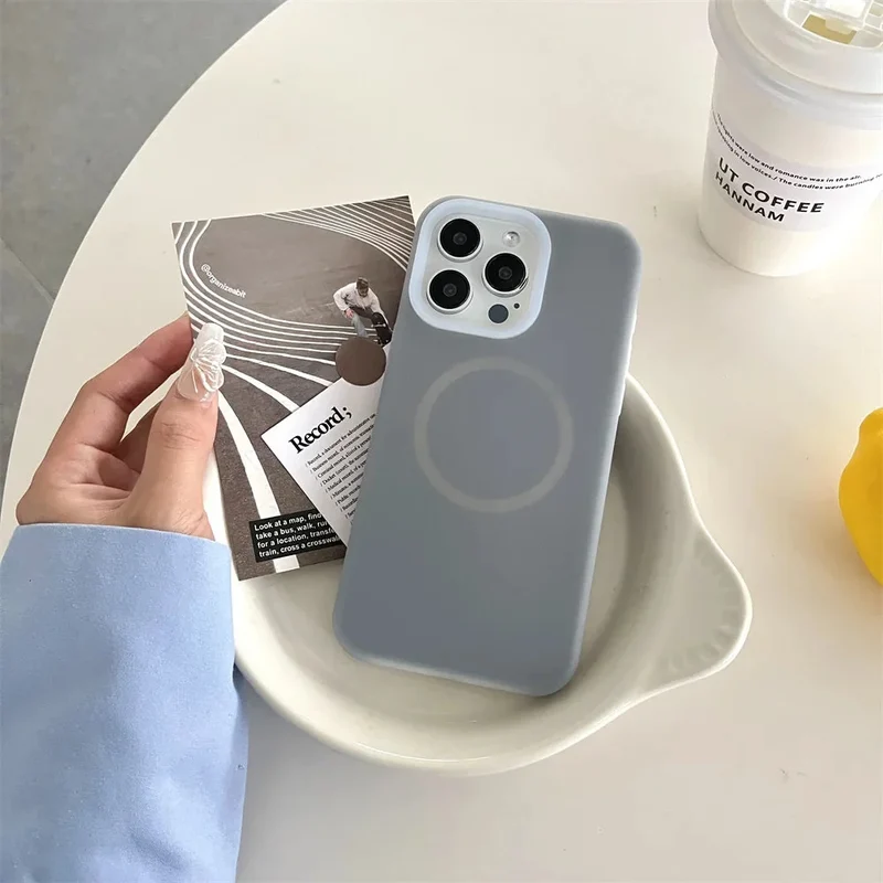 Siliconen iPhone Hoesje met Magnetische Ring 360° Draaibaar Shockproof Bescherming 12 Kleuren iPhone 15 16 17 | Sansoti