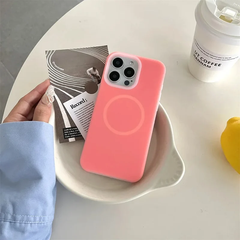 Siliconen iPhone Hoesje met Magnetische Ring 360° Draaibaar Shockproof Bescherming 12 Kleuren iPhone 15 16 17 | Sansoti