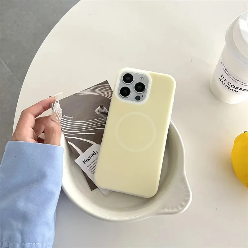 Siliconen iPhone Hoesje met Magnetische Ring 360° Draaibaar Shockproof Bescherming 12 Kleuren iPhone 15 16 17 | Sansoti