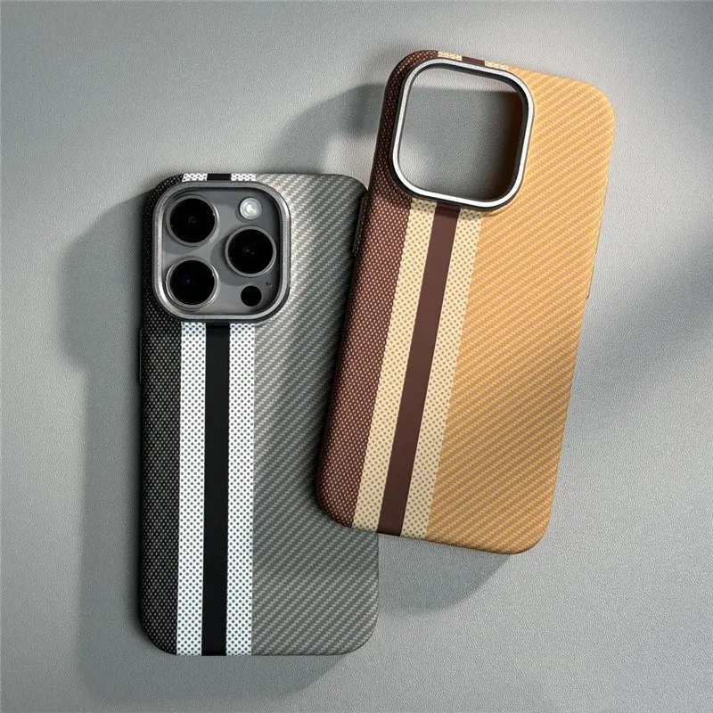 Telefoonhoesje met Carbon Fiber Textuur voor iPhone 12 tot 17 Schokbestendig Mat Design Beschermhoes | Sansoti