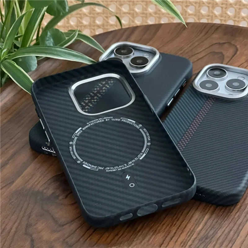 Telefoonhoesje met Carbon Fiber Textuur voor iPhone 12 tot 17 Schokbestendig Mat Design Beschermhoes | Sansoti