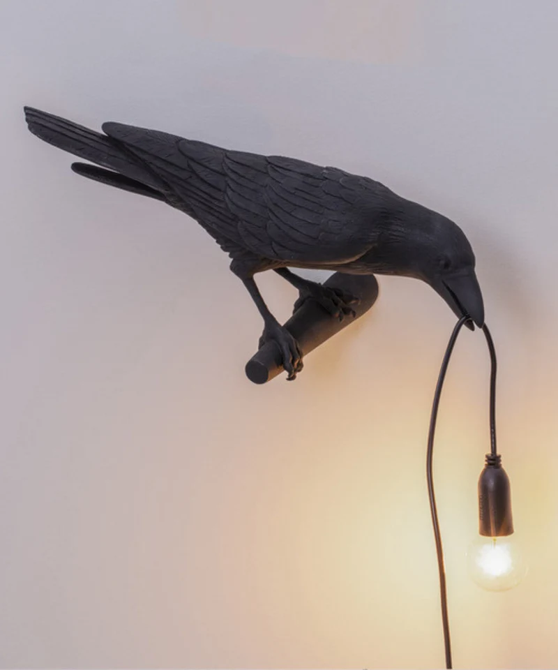 Decoratieve Vogellamp Raaf met Gloeilamp in Snavel Zwart Wit Staand Kunsthars Tafellamp Sfeervol Woonkamer Slaapkamer Kantoor Origineel Sculptuurontwerp | Sansoti