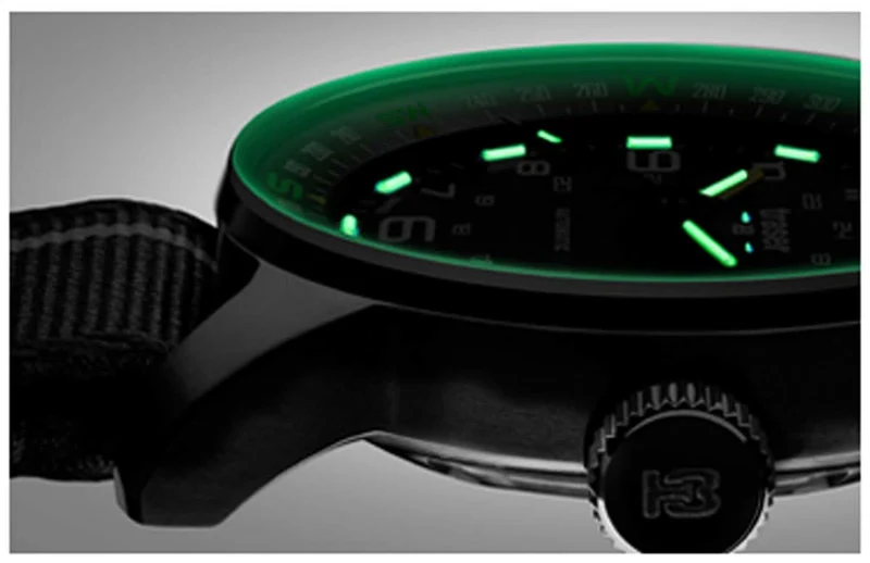 Traser P68 Pathfinder 107718 Herrenuhr • Trigalight • Saphirglas