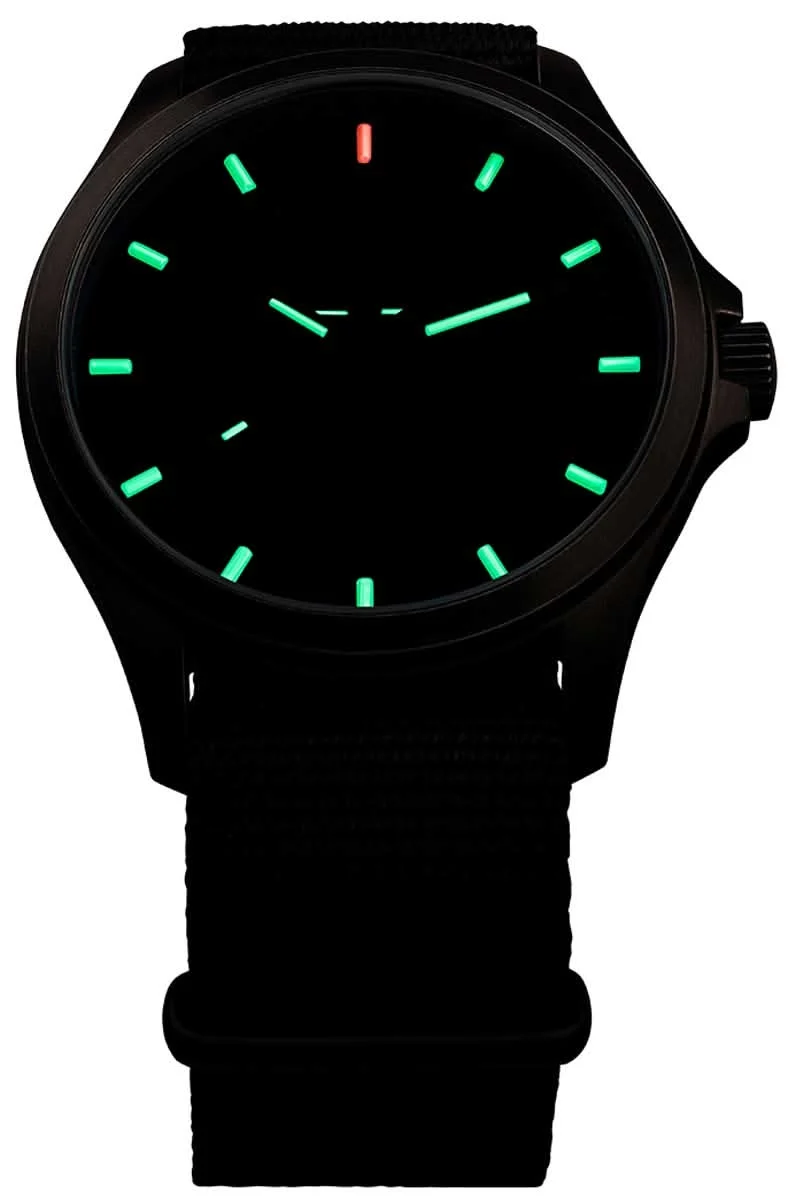 Traser P67 Officer Pro 108632 Uhr • Trigalight • Swiss Made