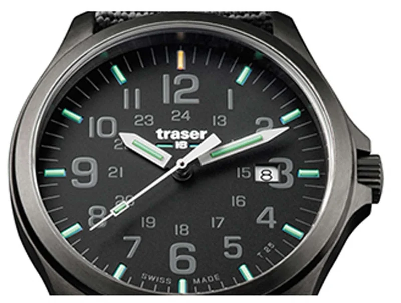 Traser P67 Officer Pro 107422 Herrenuhr • Trigalight • Swiss Made