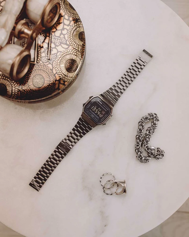 Casio Vintage A168WEGG-1BEF Uhr • Kultiges Retro-Design • Edler Gunmetal-Look