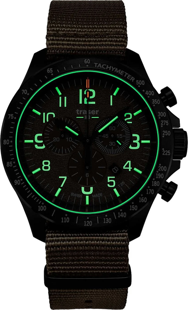 Traser P67 Officer Pro 109459 Uhr • Trigalight • Swiss Made