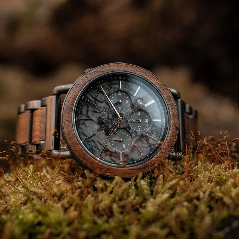 Holzkern Askja Herrenuhr Chronograph Walnuss/Marmor • Seiko VD53 Quarzwerk • Echtmarmor-Zifferblatt