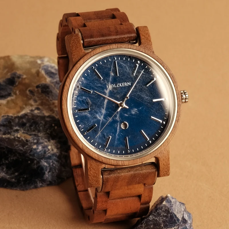 Holzkern Novalis Armbanduhr Blau • Sodalith-Zifferblatt • Holzarmband