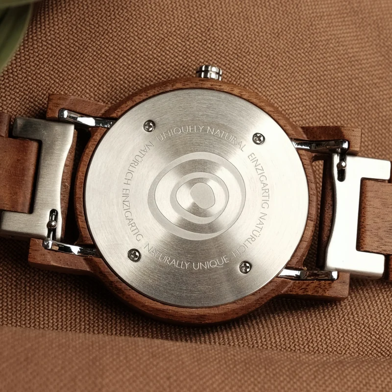 Holzkern Novalis Armbanduhr Blau • Sodalith-Zifferblatt • Holzarmband