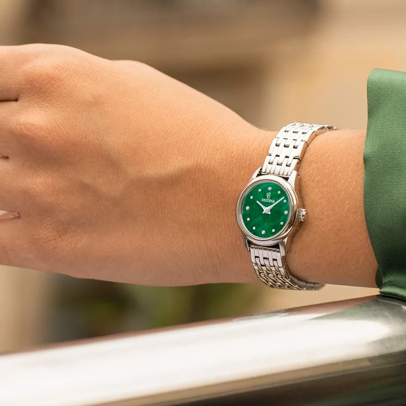 Festina Mademoiselle F20749/5 Damenuhr Silberfarben/Grün • Quarzwerk • Mineralglas