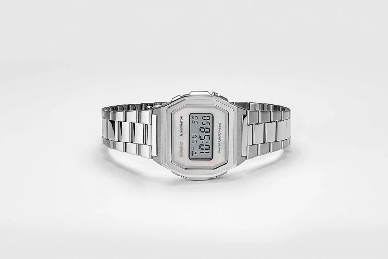 Casio Vintage A1000D-7EF Uhr • Kultiges Retro-Design • Edelstahlgehäuse