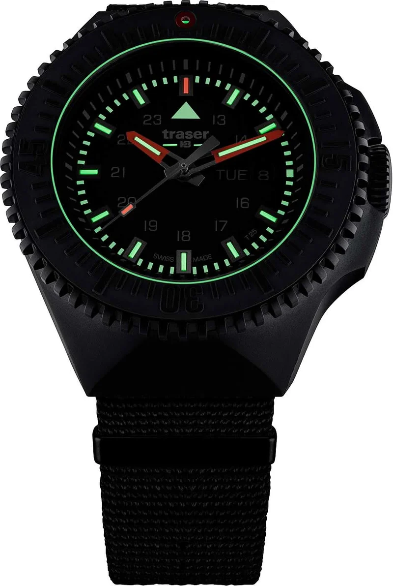 Traser P69 Black Stealth 109854 Herrenuhr • H3-Tritium • Swiss Made