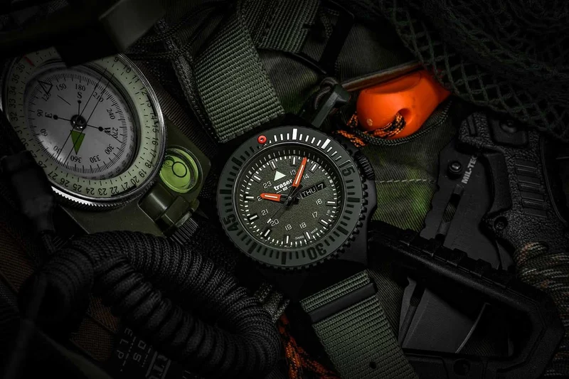 Traser P69 Black Stealth 109858 Herrenuhr • H3-Tritium Leuchttechnologie • Swiss Made